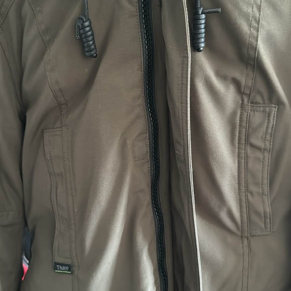 TNA Aritzia Parka - Picture 12 of 12
